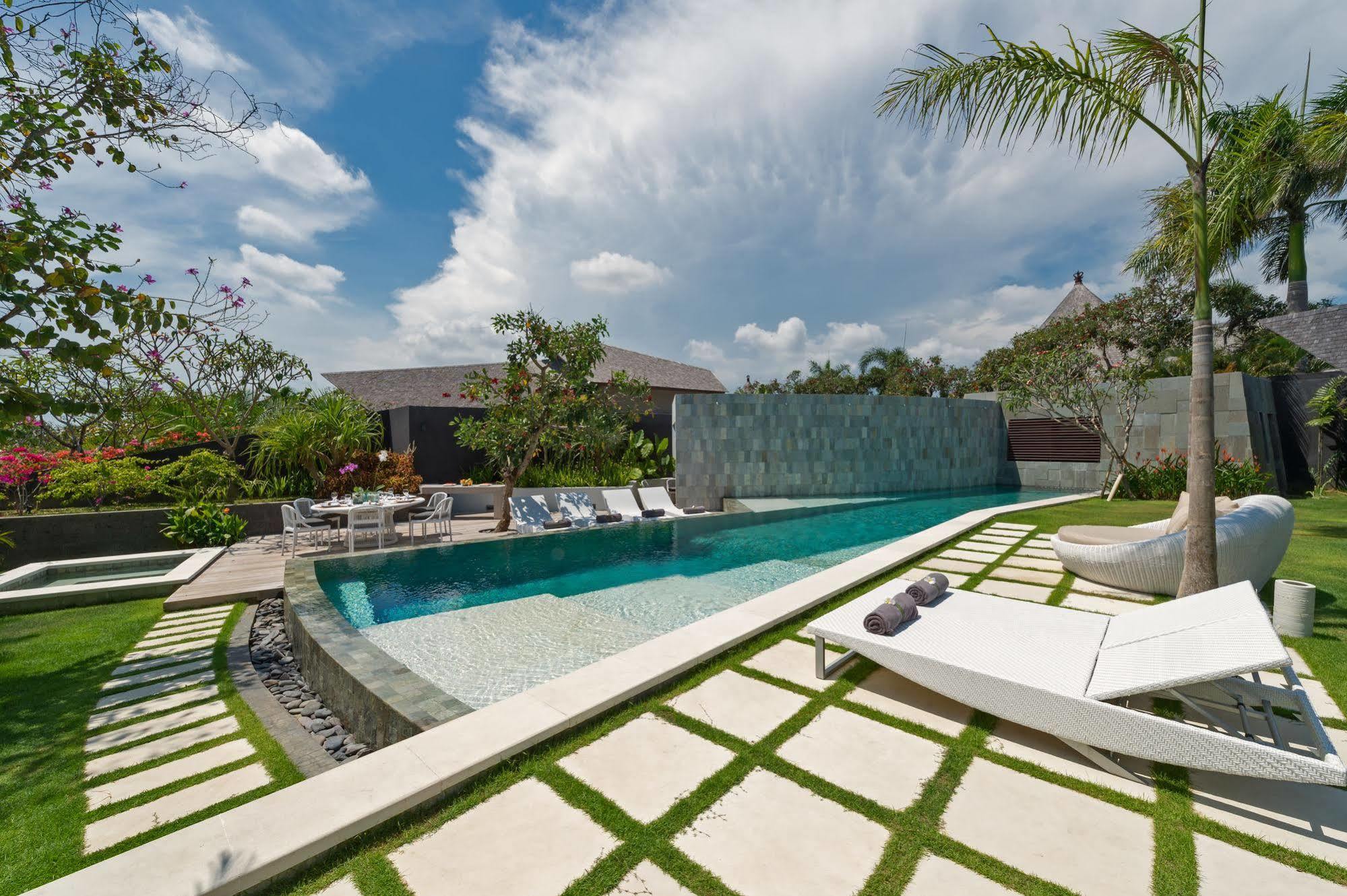 The Layar - Designer Villas And Spa, Chse Certified Seminyak  Exterior photo